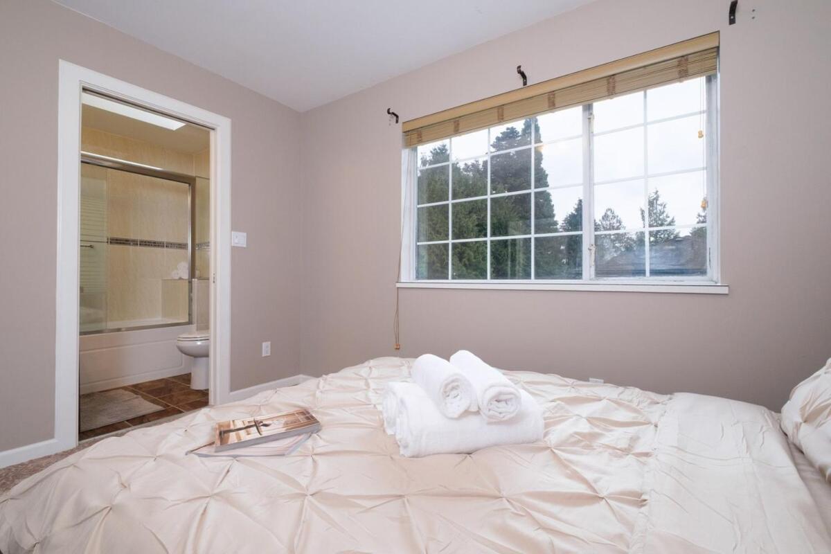 Spacious 4Br W Ensuites Mins To Downtown Yvr Ubc Ванкувер Экстерьер фото
