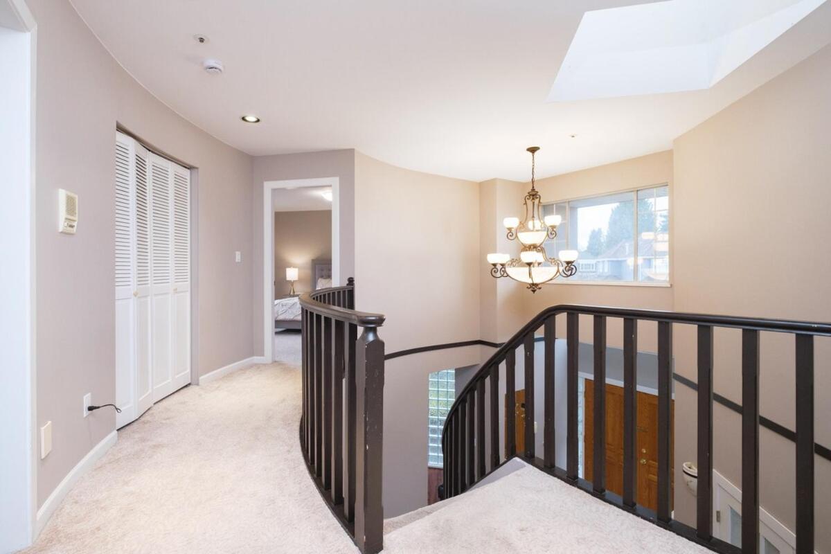 Spacious 4Br W Ensuites Mins To Downtown Yvr Ubc Ванкувер Экстерьер фото