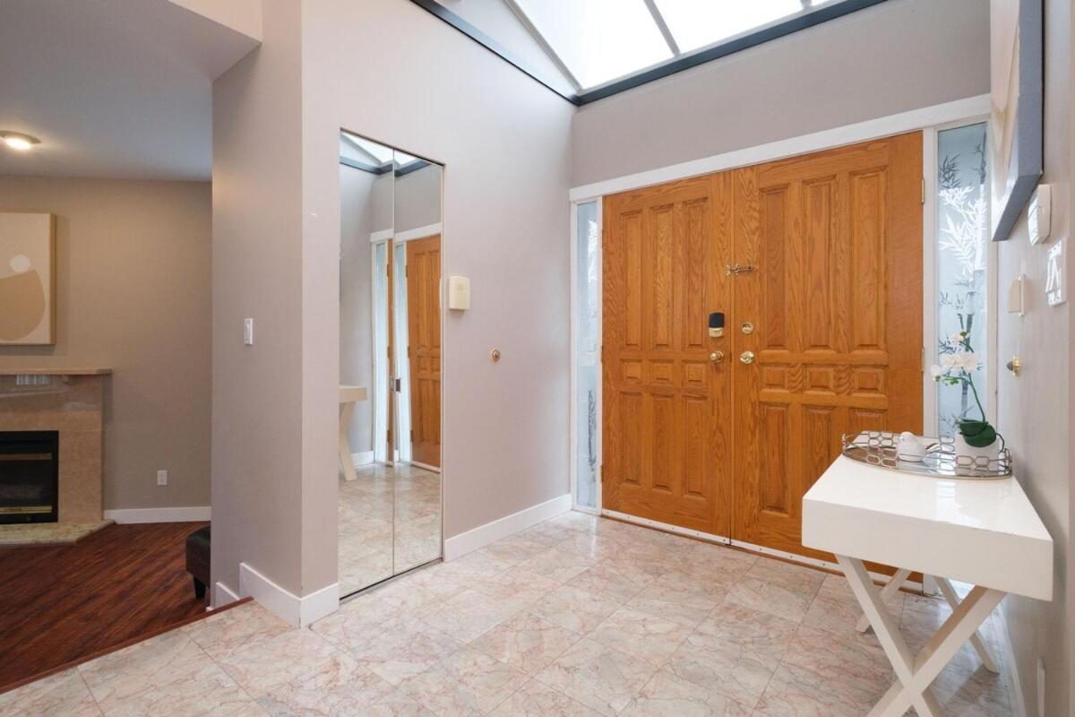 Spacious 4Br W Ensuites Mins To Downtown Yvr Ubc Ванкувер Экстерьер фото