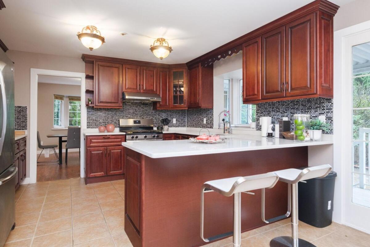 Spacious 4Br W Ensuites Mins To Downtown Yvr Ubc Ванкувер Экстерьер фото