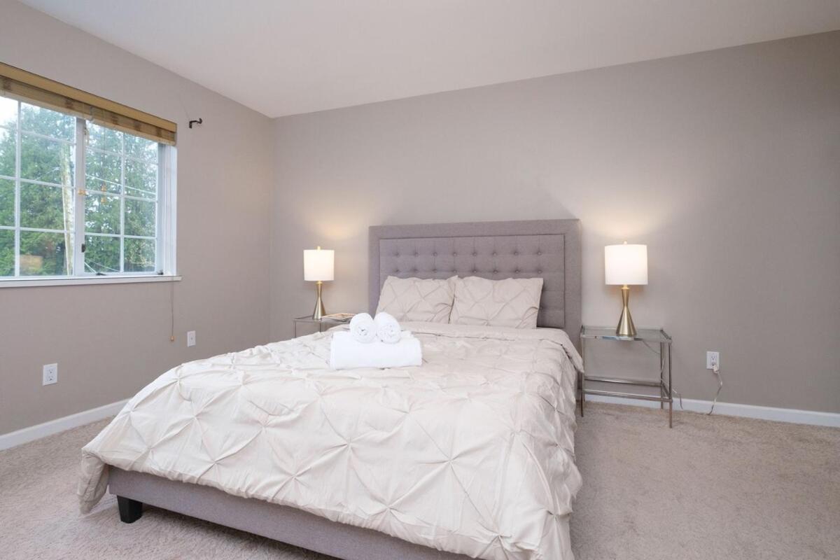 Spacious 4Br W Ensuites Mins To Downtown Yvr Ubc Ванкувер Экстерьер фото