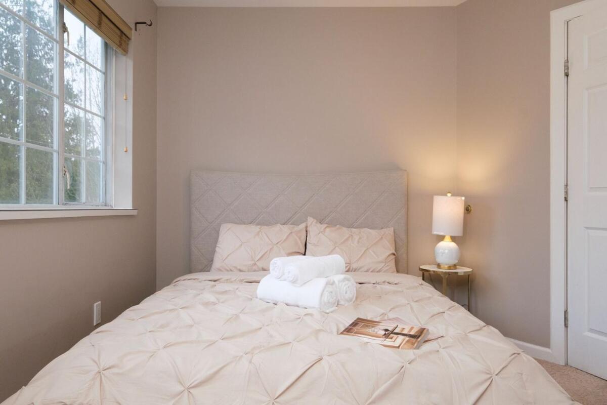 Spacious 4Br W Ensuites Mins To Downtown Yvr Ubc Ванкувер Экстерьер фото